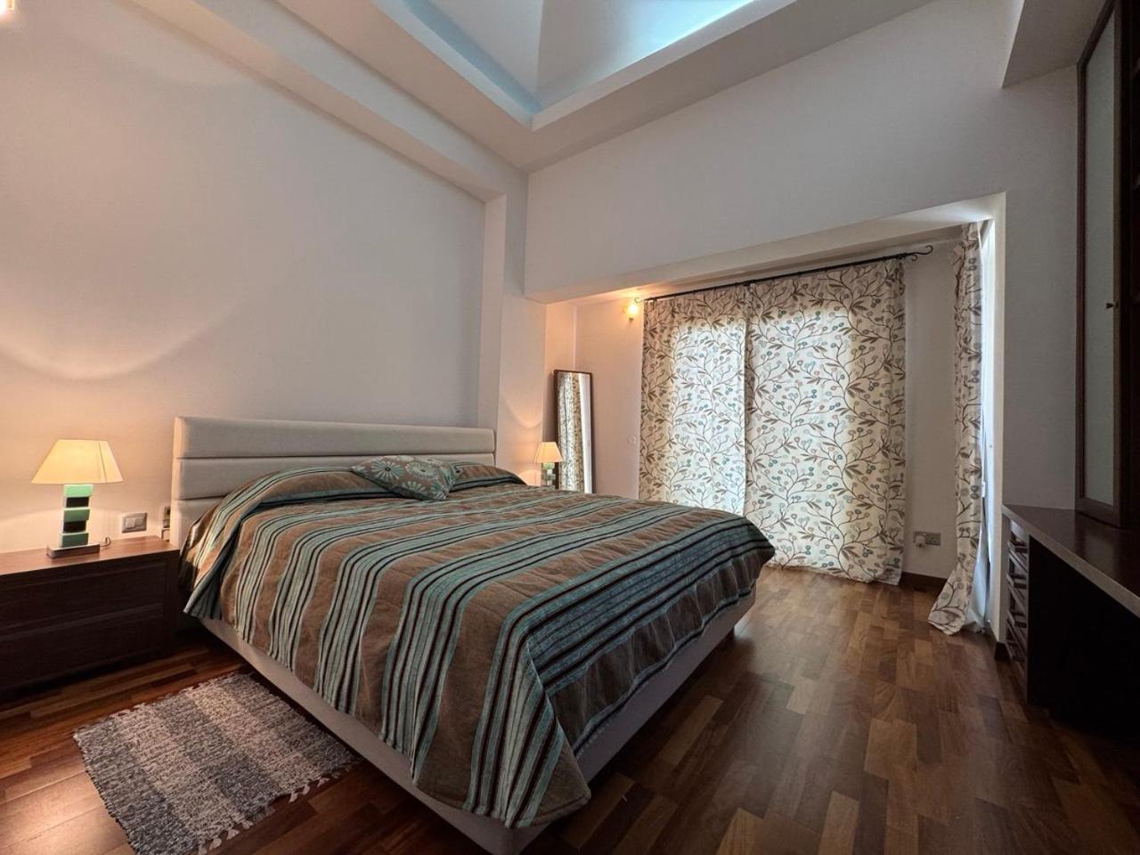נאו חוריו Beach Villa Olivia מראה חיצוני תמונה