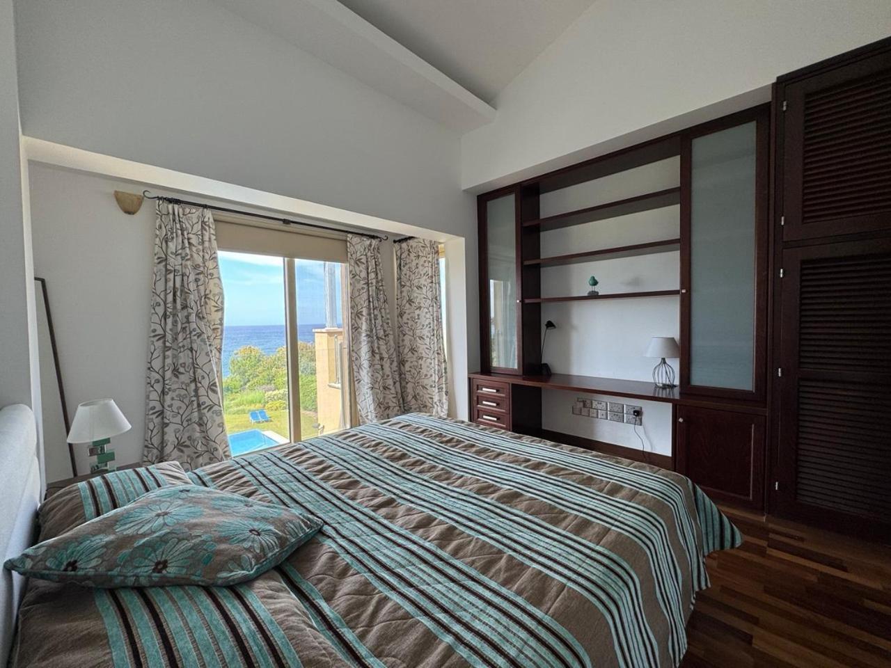 נאו חוריו Beach Villa Olivia מראה חיצוני תמונה