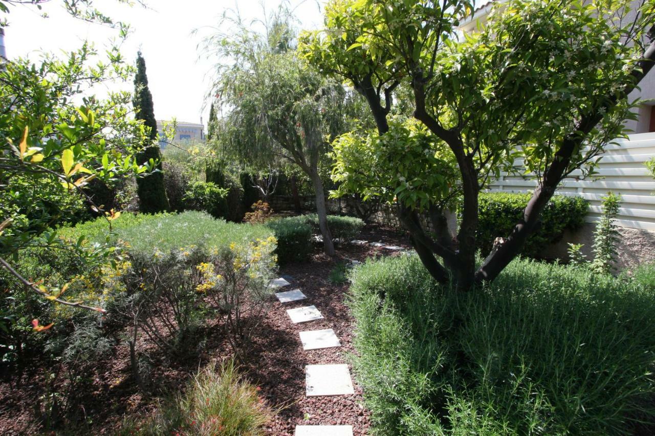 נאו חוריו Beach Villa Olivia מראה חיצוני תמונה